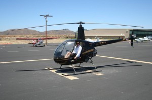 Keith-in-R22_6x4